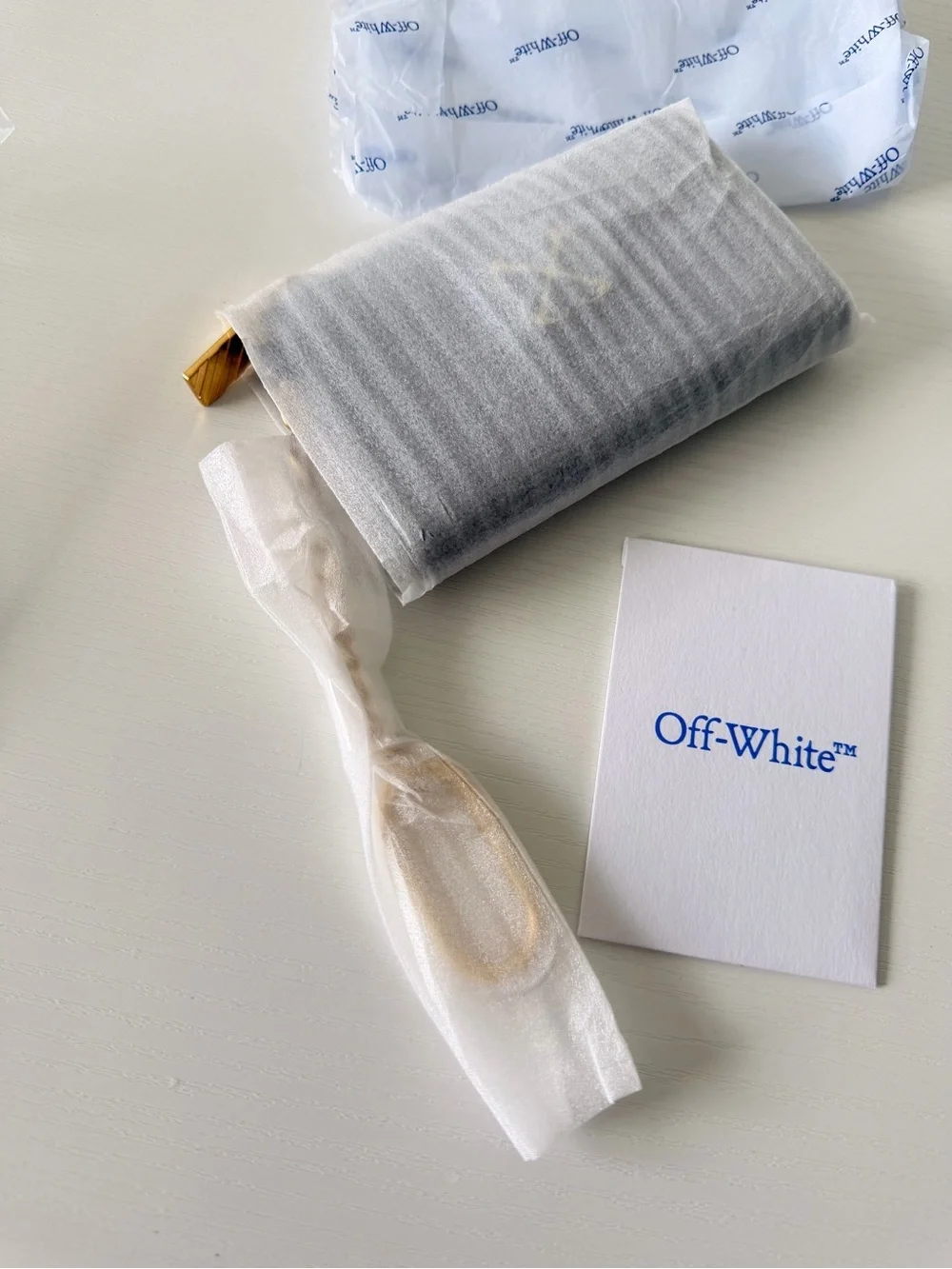 New Off-White Black Keychain Wallet, Leather Zip Card Pouch with Gold Zipper